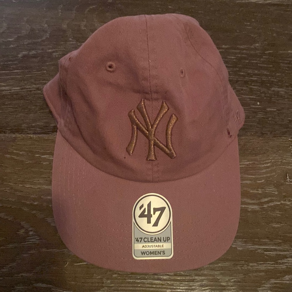 A Yankees baseball cap
